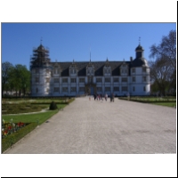 schloss-neuhaus-2007-0801.jpg